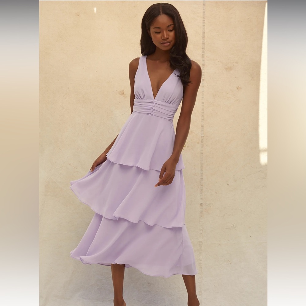 Lulu’s Lavender Midi Dress